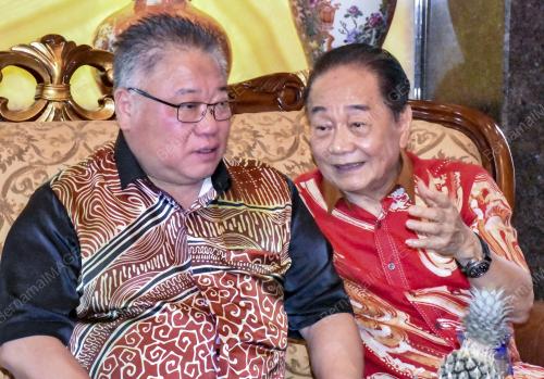 DATUK SERI TIONG KING SING