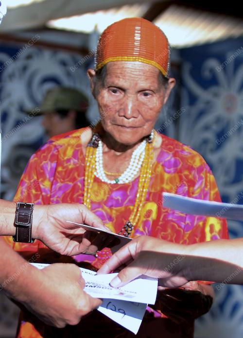 SK01_12042012_BR1M_PENAN_1