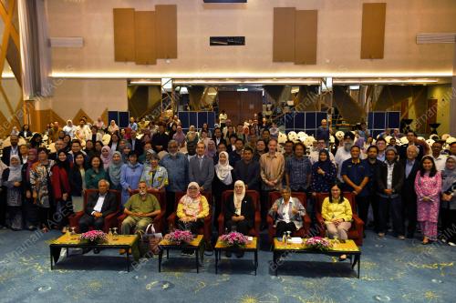 PERSIDANGAN PENGAJIAN MALAYSIA ANTARABANGSA KE 14