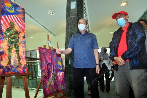 DATUK SERI FADILLAH YUSOF