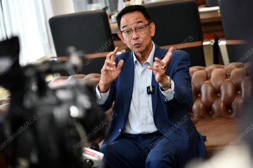 DATUK SRI ABDUL KARIM HAMZAH
