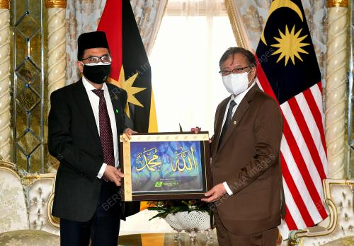 TAN SRI ABANG JOHARI TUN OPENG