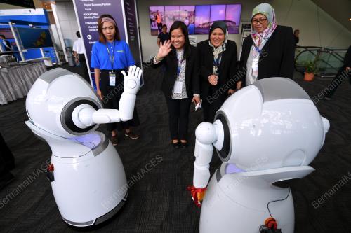 SK01_14052018_ROBOT