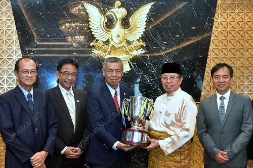 SK01_14062019_GOLF