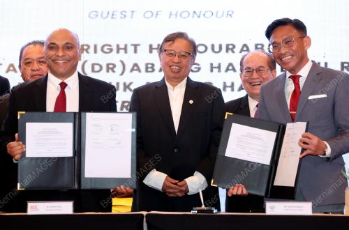 TAN SRI ABANG JOHARI TUN OPENG