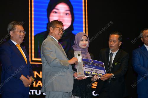 TAN SRI ABANG JOHARI TUN OPENG