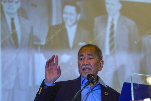 TAN SRI DR WAN JUNAIDI TUANKU JAAFAR