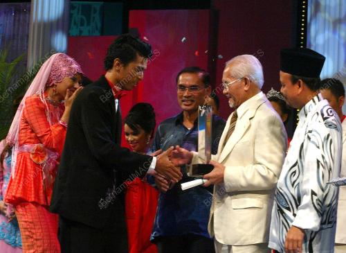 ABDUL TAIB MAHMUD