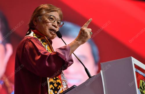 TAN SRI ABANG JOHARI TUN OPENG