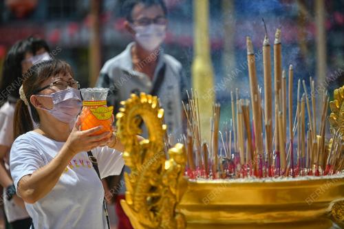 HARI WESAK