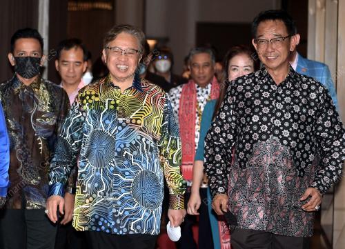 TAN SRI ABANG JOHARI TUN OPENG