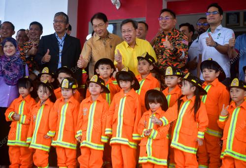 PROF DATUK SERI DR SIM KUI HIAN