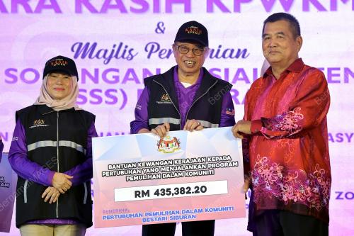 TAN SRI ABANG JOHARI TUN OPENG