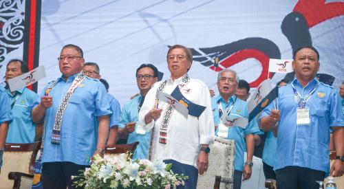 TAN SRI ABANG JOHARI TUN OPENG