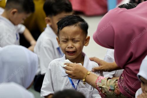 HARI_SEKOLAH
