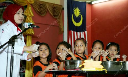 SK01_17062012_KARNIVAL