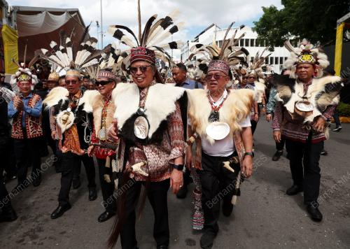 TAN SRI ABANG JOHARI TUN OPENG