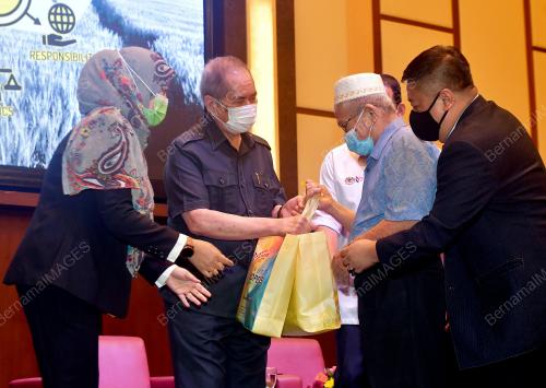 DATUK SERI DR WAN JUNAIDI TUANKU JAAFAR