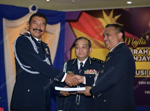 DATUK MAZLAN MANSOR