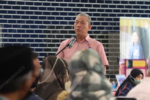 DATUK SERI FADILLAH YUSOF