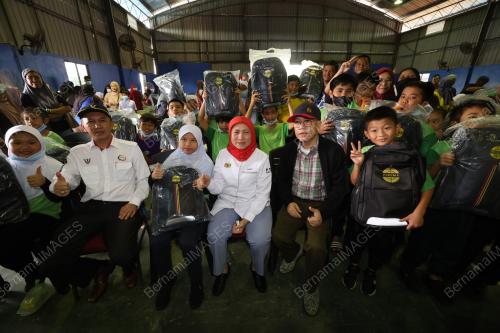 DATUK SERI NANCY SHURKI