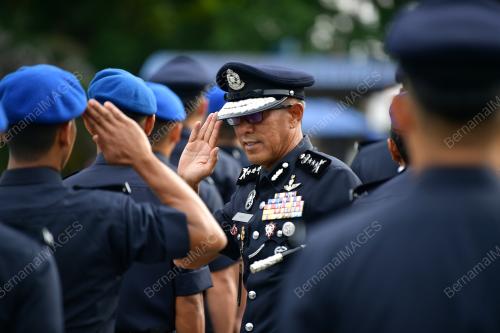 DATUK MOHD AZMAN AHMAD SAPRI