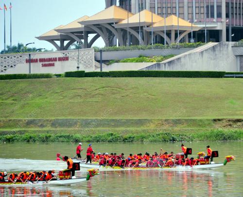 SK01_18092015_SARAWAK_REGATTA