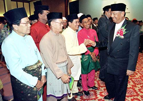 SK01_19022016_PERSIDANGAN_KETUA_AGAMA