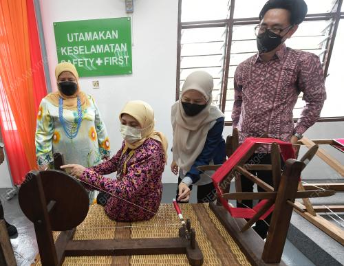 DATUK SERI NANCY SHUKRI