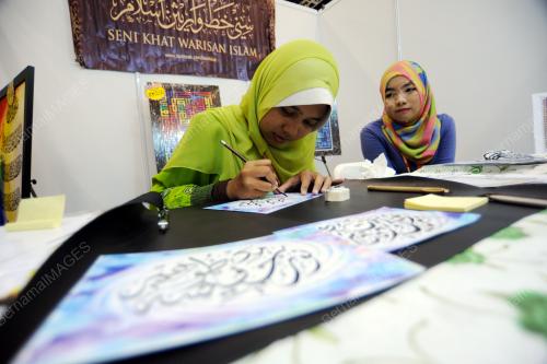 SK01_19042015_SENI_KHAT