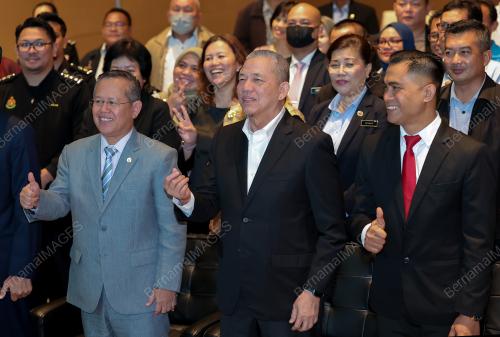 DATUK SERI FADILLAH YUSOF