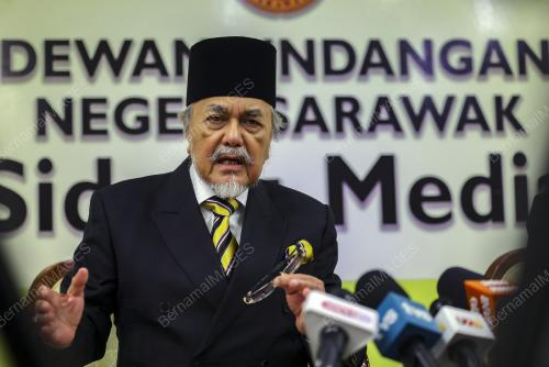TAN SRI MOHAMAD ASFIA AWANG NASSAR