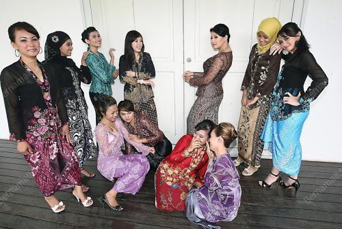 RATU KEBAYA SATOK 2009