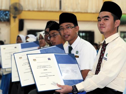 SK01_19122012_KEPUTUSAN_PMR