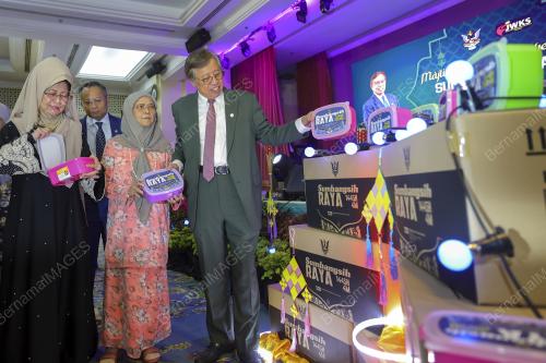 TAN SRI ABANG JOHARI TUN OPENG