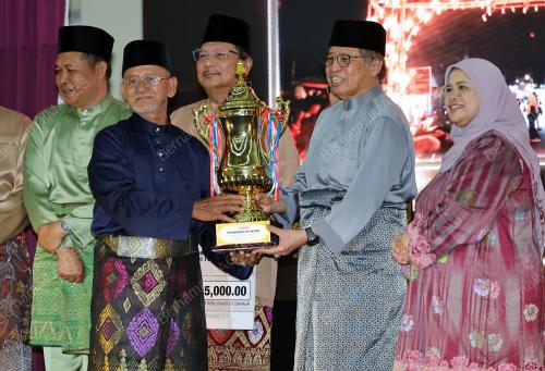 TAN SRI ABANG JOHARI TUN OPENG