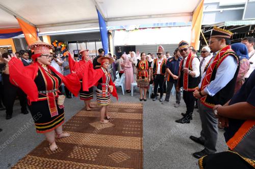 DATUK DR ASYRAF WAJDI DUSUKI