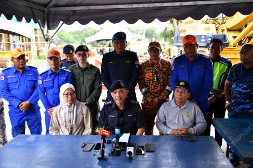 MOHD FARHAN LEE ABDULLAH