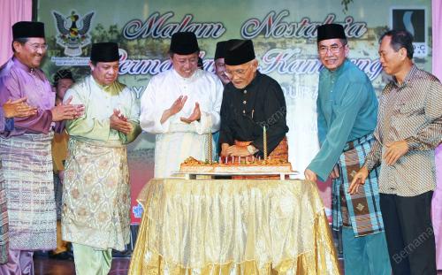ABDUL TAIB MAHMUD