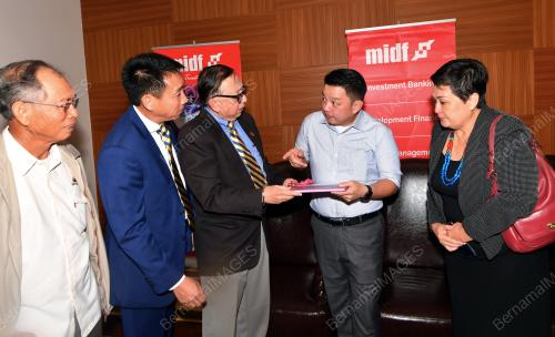 SK01_21092018_DARELL_MIDF_BN201809208518
