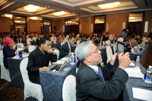 TAN SRI ABDUL TAIB MAHMUD