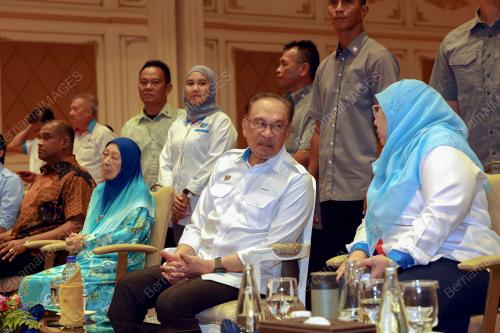 DATUK SERI ANWAR IBRAHIM