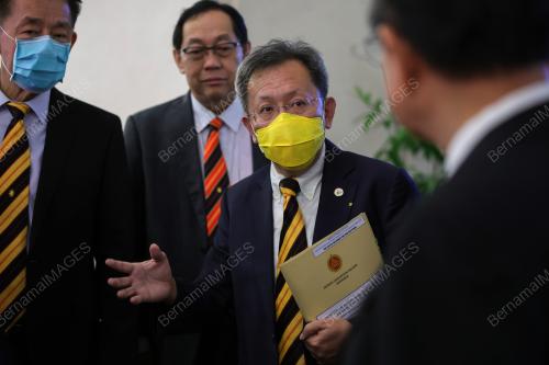 DATUK SERI DR SIM KUI HIAN