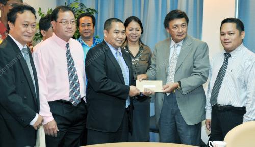 TAN SRI WILLIAM MAWAN IKOM