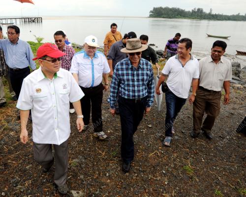 SK01_23032013_TEBATAN_BANJIR