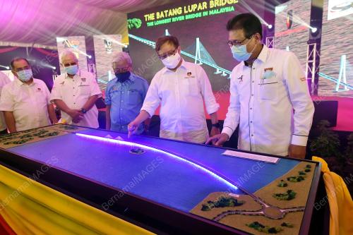 DATUK PATINGGI ABANG JOHARI TUN OPENG
