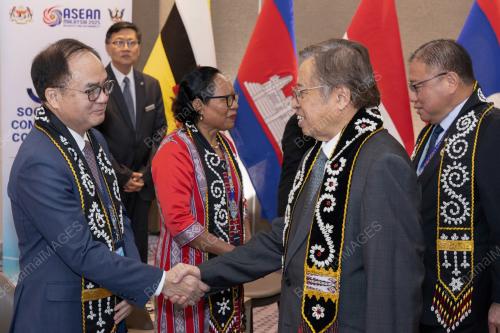 TAN SRI ABANG JOHARI TUN OPENG