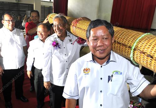 SK01_24112015_TIKAR