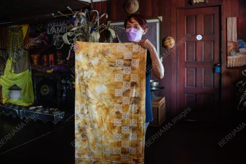 TEKSTIL MELANAU BATIK LINUT