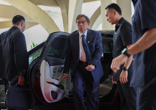 TAN SRI ABANG JOHARI TUN OPENG